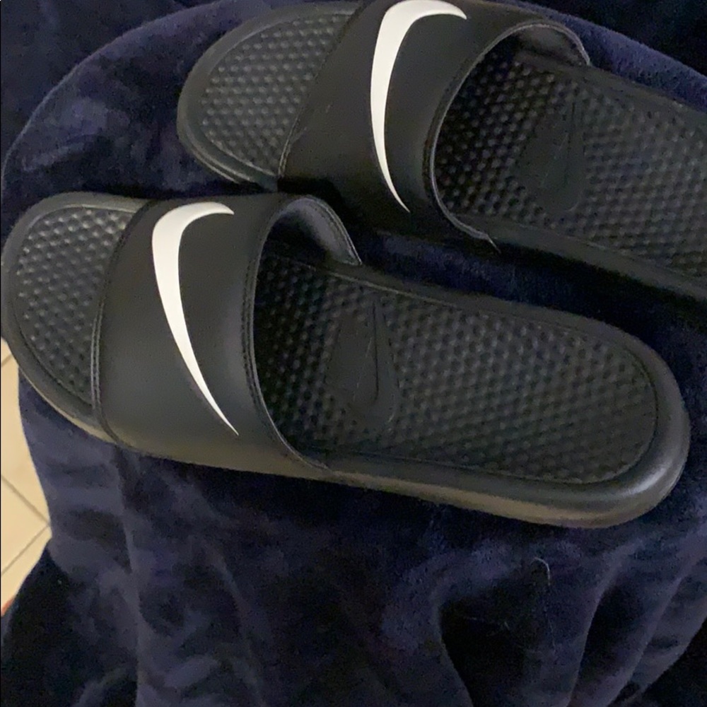 Nike slides